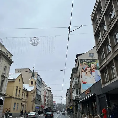 Modern And Bright - Main Street Апарт-отель