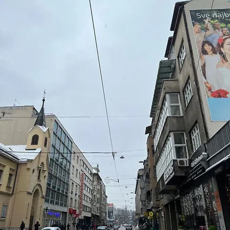 Modern And Bright - Main Street Aparthotel *