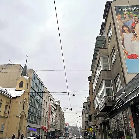 Modern And Bright - Main Street
