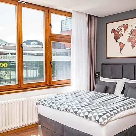 Modern And Bright - Main Street 4*